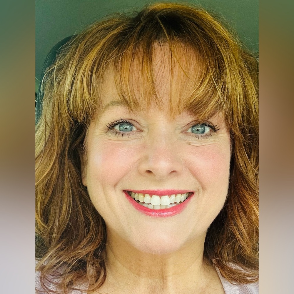 Meet your Posher, Courtney